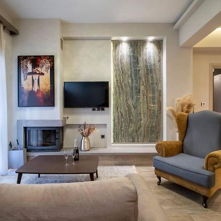 Maison De Luxx A10, Cozy Apartment With Garden In Λάρισα Εξωτερικό φωτογραφία