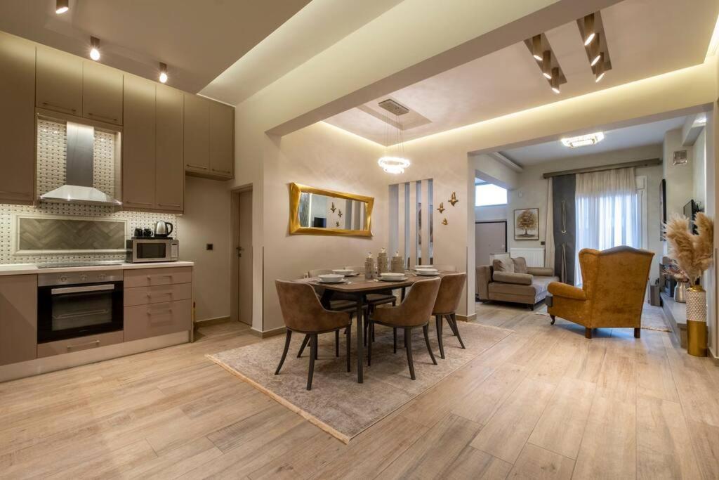 Maison De Luxx A10, Cozy Apartment With Garden In Λάρισα Εξωτερικό φωτογραφία